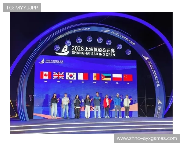 国际帆船公开赛中国队在关键弯道完成漂亮超越 国际帆船公开赛中国队在关键弯道完成漂亮超越